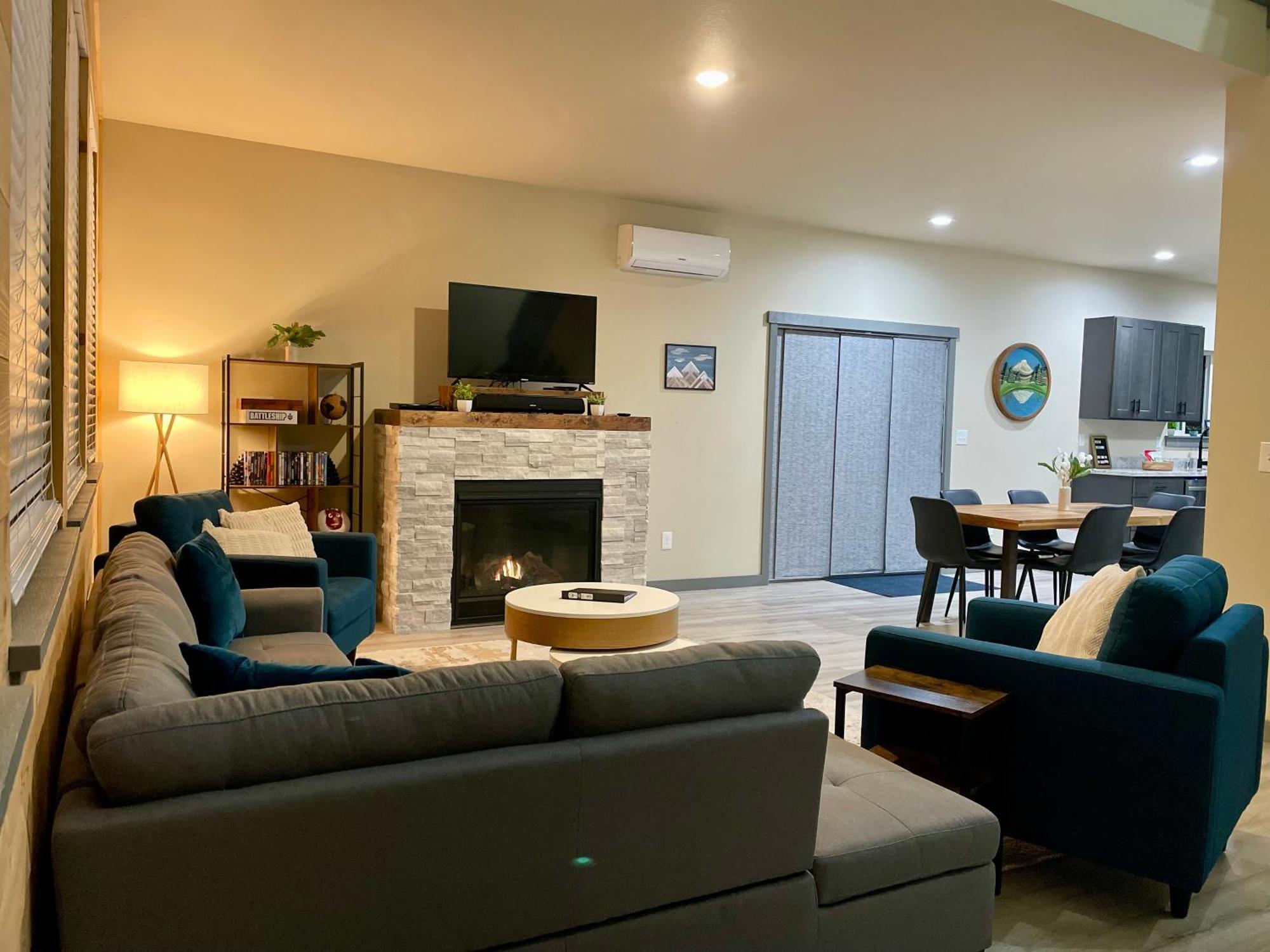 New Modern Cabin! 5Mi To Mt Rainier National Park! Hot Tub & Wifi Ashford Exterior foto